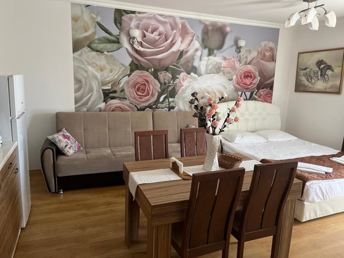 Apart Sweet Homes 5 - Apartments For Guests Σάνι Μπιτς Εξωτερικό φωτογραφία